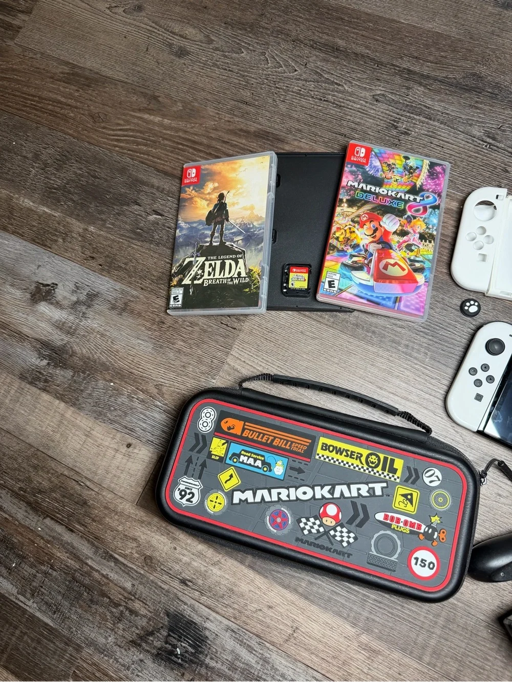Nintendo Switch OLED Bundle + 3 Games & Accessories - Excellent Condition